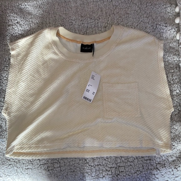 Urban Outfitters Crop top - Picture 3 of 3